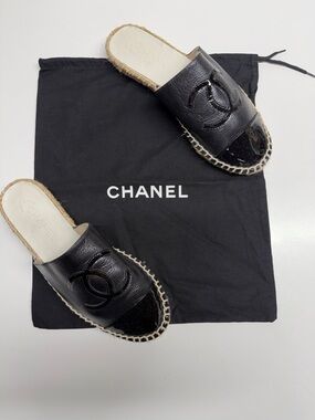 Chanel CC Espadrilles Mules Patent Cap Toe Logo Flat Sandals Shoes Black Size 37